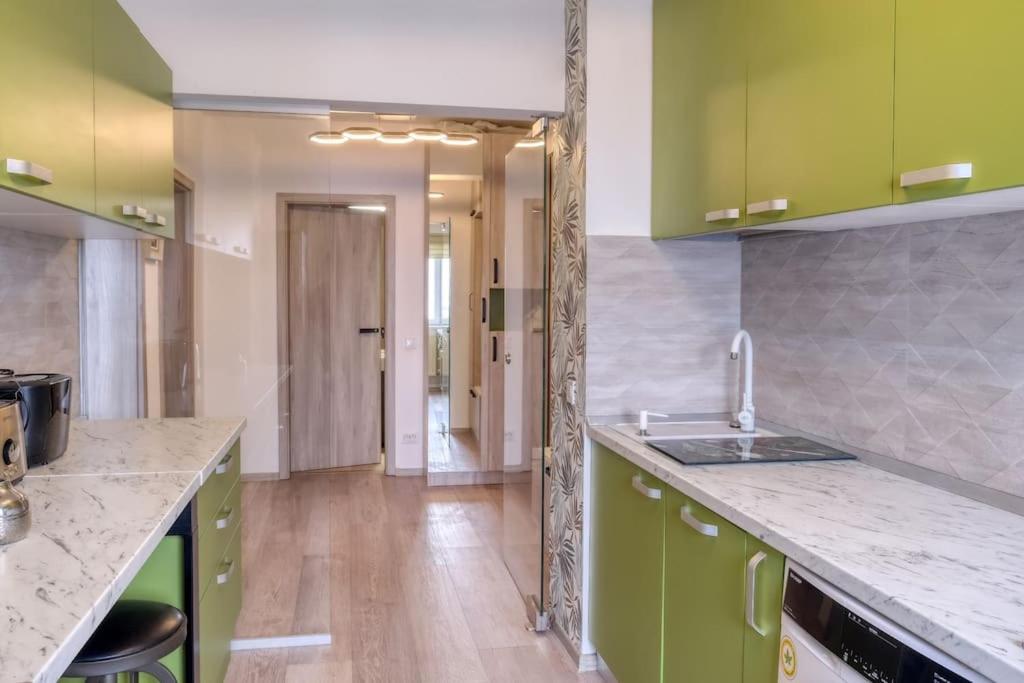 Central Luxury Apartment With City View Brașov Exterior foto